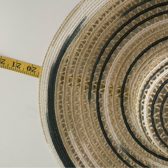 BCBGENERATION FLOPPY SUN HAT tan and black, one size fits most - Picture 7 of 8